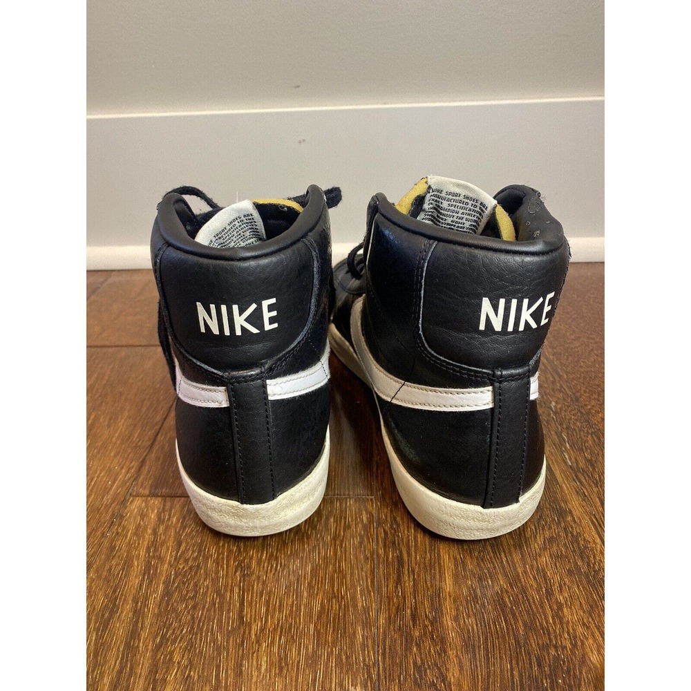 Nike Blazer Mid '77 Vintage Black Sail Men’s Size 7 / Women’s 8.5
